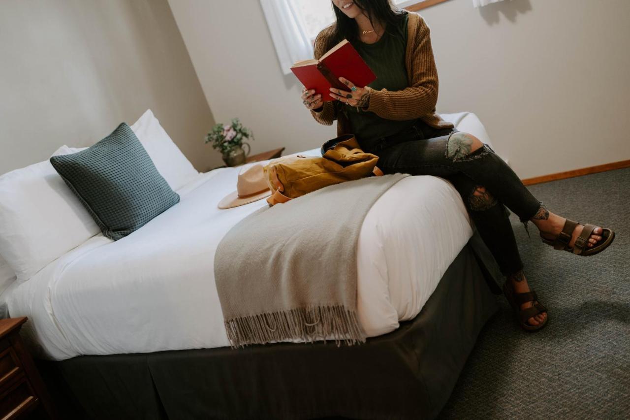 Page'S Resort & Marina Gabriola 외부 사진