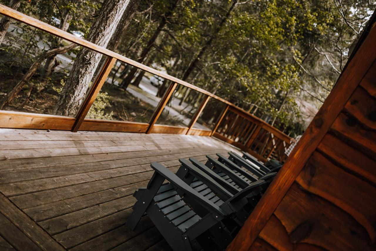 Page'S Resort & Marina Gabriola 외부 사진