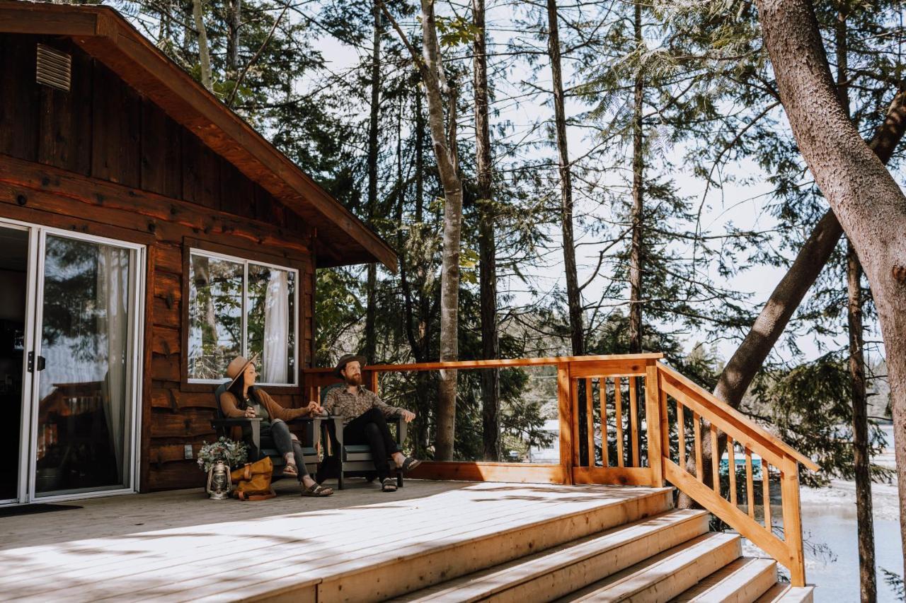Page'S Resort & Marina Gabriola 외부 사진