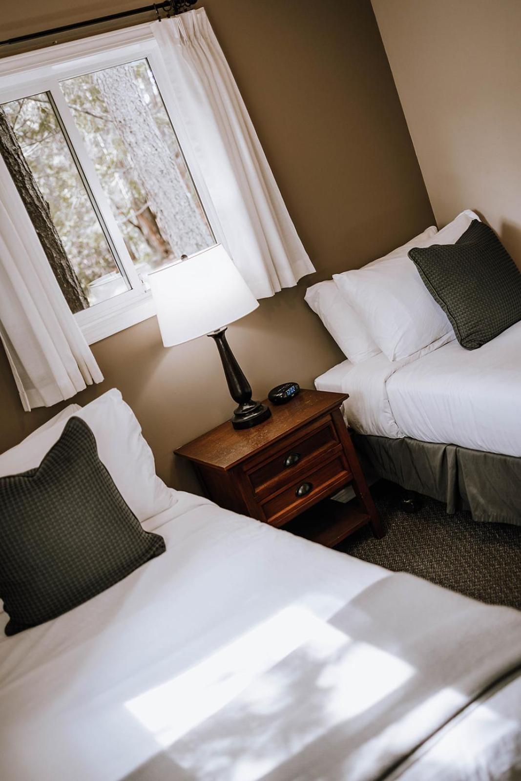 Page'S Resort & Marina Gabriola 외부 사진